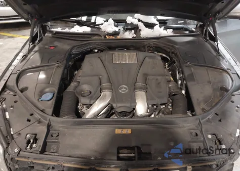 2014 Mercedes-Benz S 550 4Matic z USA, uszkodzony, nr VIN WDDUG8FB9EA034529